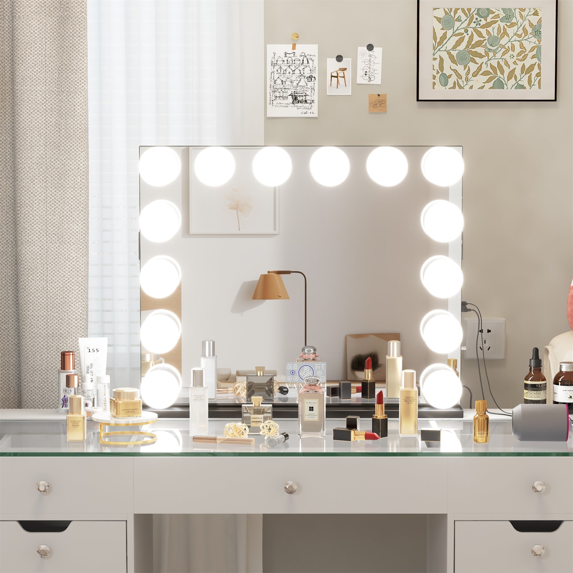 Marilyn Hollywood Vanity Mirror Pro with 14 Dimmable LED Bulbs